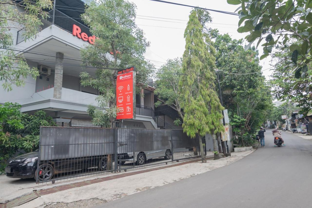 RedDoorz near Exit Toll Pasteur 4 Hotel Bandung Buitenkant foto