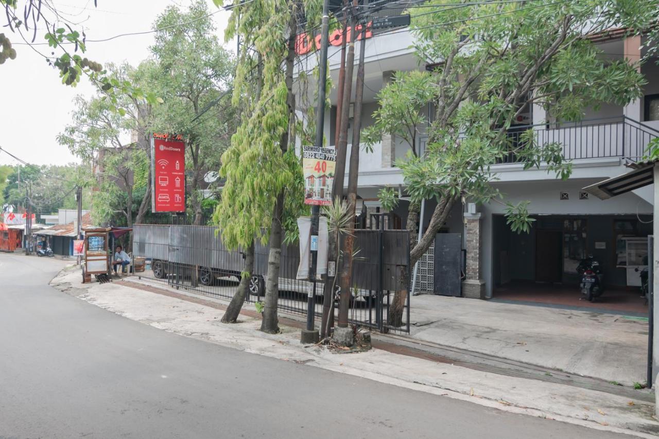 RedDoorz near Exit Toll Pasteur 4 Hotel Bandung Buitenkant foto